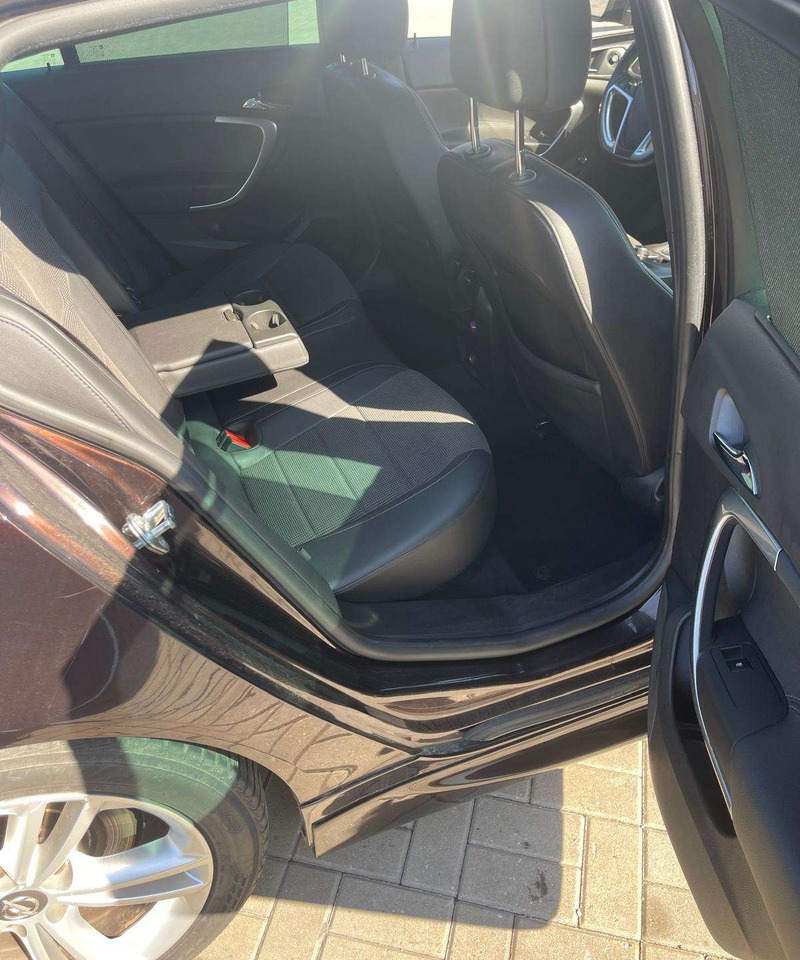 Универсал Opel Insignia: фото 12 Универсал Opel Insignia: фото 12