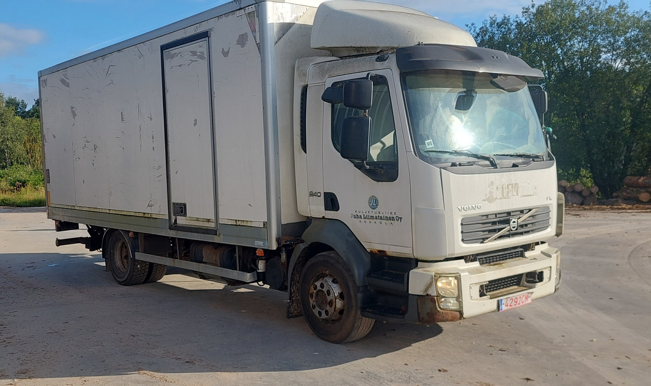 VOLVO FL240 - Грузовик с закрытым кузовом: фото 5 VOLVO FL240 - Грузовик с закрытым кузовом: фото 5