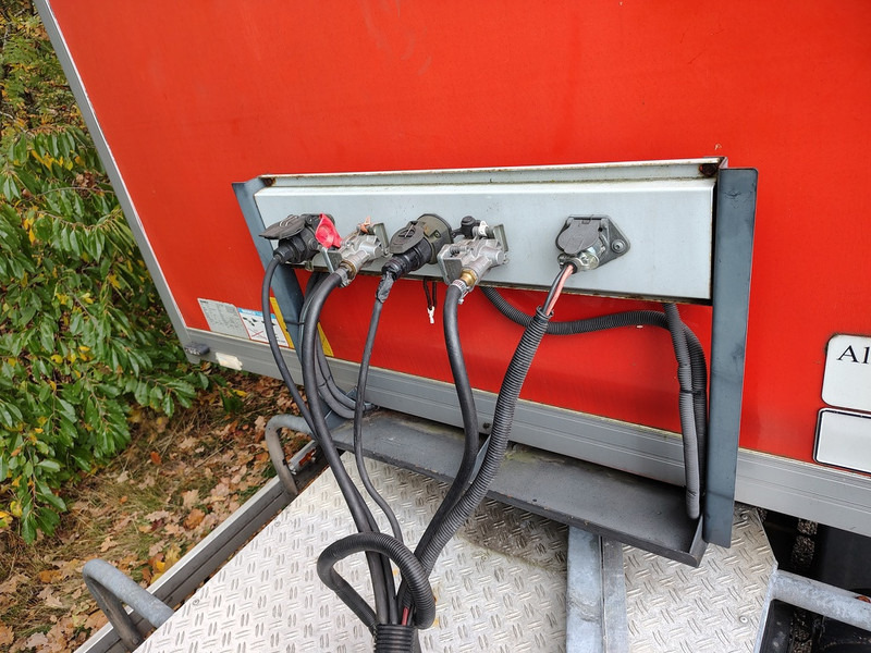 Полуприцеп-фургон VAN VEEN HEAS: фото 7 Полуприцеп-фургон VAN VEEN HEAS: фото 7