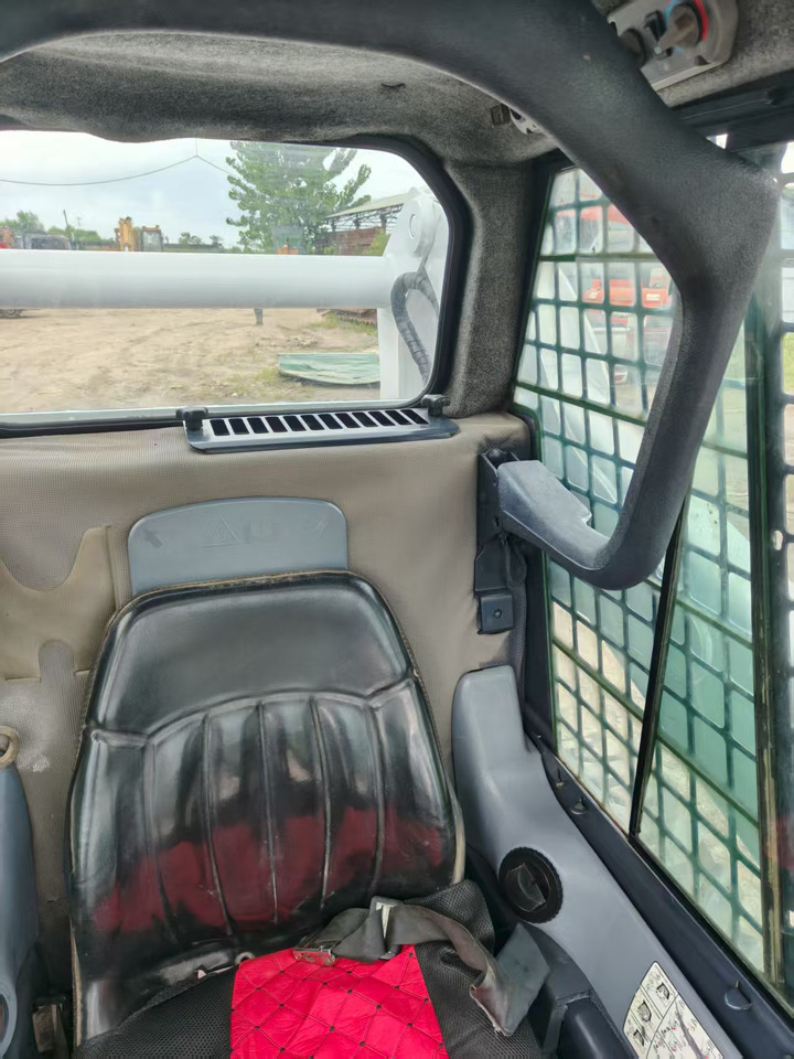 BOBCAT skid steer loader S300 Mining/Agriculture/Urban Construction - Мини-погрузчик с бортовым поворотом: фото 5 BOBCAT skid steer loader S300 Mining/Agriculture/Urban Construction - Мини-погрузчик с бортовым поворотом: фото 5