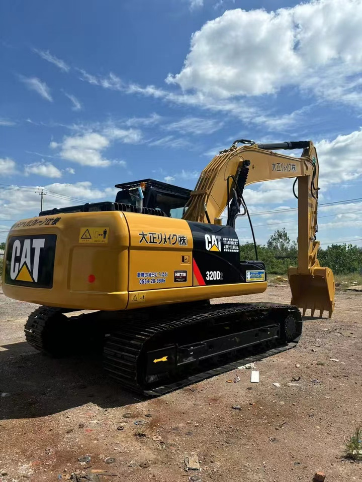 CATERPILLAR 320D2 - Гусеничный экскаватор: фото 4 CATERPILLAR 320D2 - Гусеничный экскаватор: фото 4