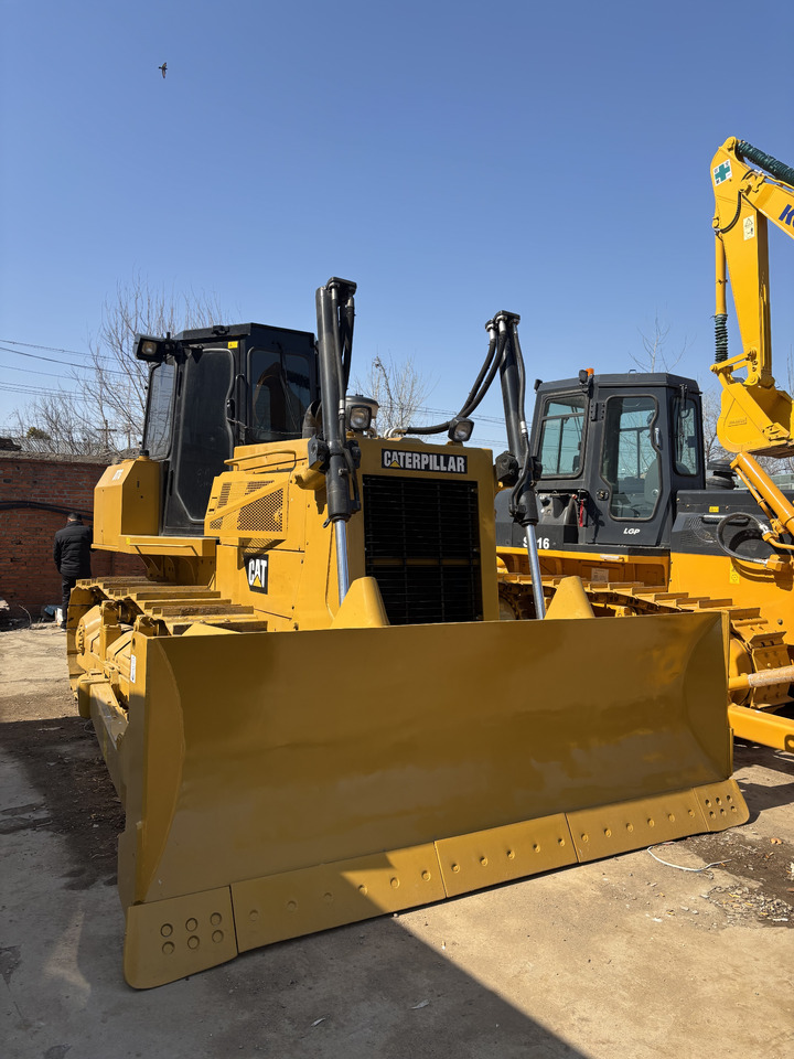 CATERPILLAR D7G USED bulldozer good condition ready to work - Бульдозер: фото 3 CATERPILLAR D7G USED bulldozer good condition ready to work - Бульдозер: фото 3