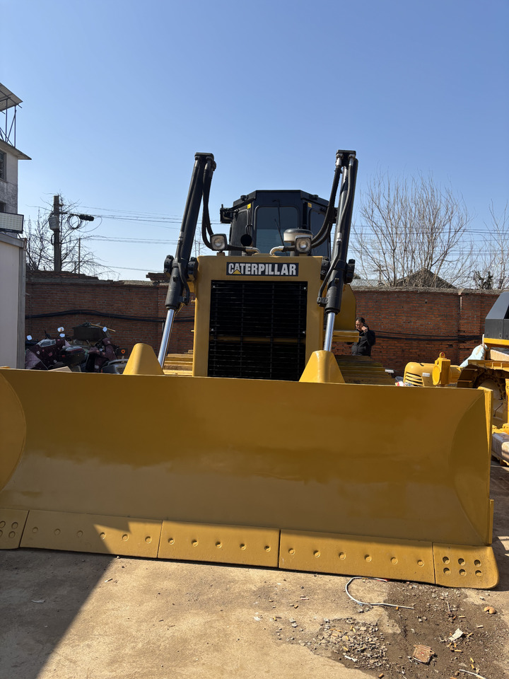 CATERPILLAR D7G USED bulldozer good condition ready to work - Бульдозер: фото 2 CATERPILLAR D7G USED bulldozer good condition ready to work - Бульдозер: фото 2
