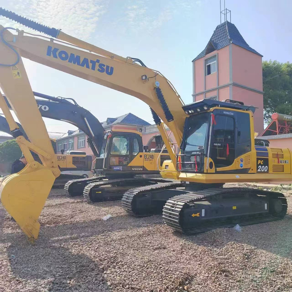 KOMATSU pc200-8N1 used japan brand crawler excavator - Гусеничный экскаватор: фото 2 KOMATSU pc200-8N1 used japan brand crawler excavator - Гусеничный экскаватор: фото 2