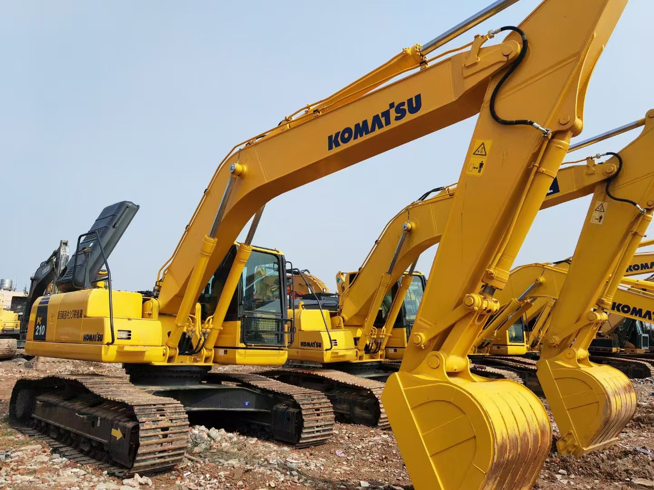 KOMATSU pc210-8 used crawler excavator japan brand hot sale - Гусеничный экскаватор: фото 5 KOMATSU pc210-8 used crawler excavator japan brand hot sale - Гусеничный экскаватор: фото 5