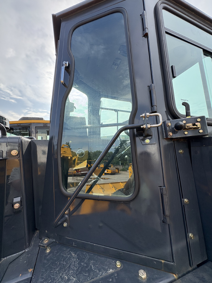 SHANTUI sd22 bulldozer 2024 new machine - Бульдозер: фото 5 SHANTUI sd22 bulldozer 2024 new machine - Бульдозер: фото 5