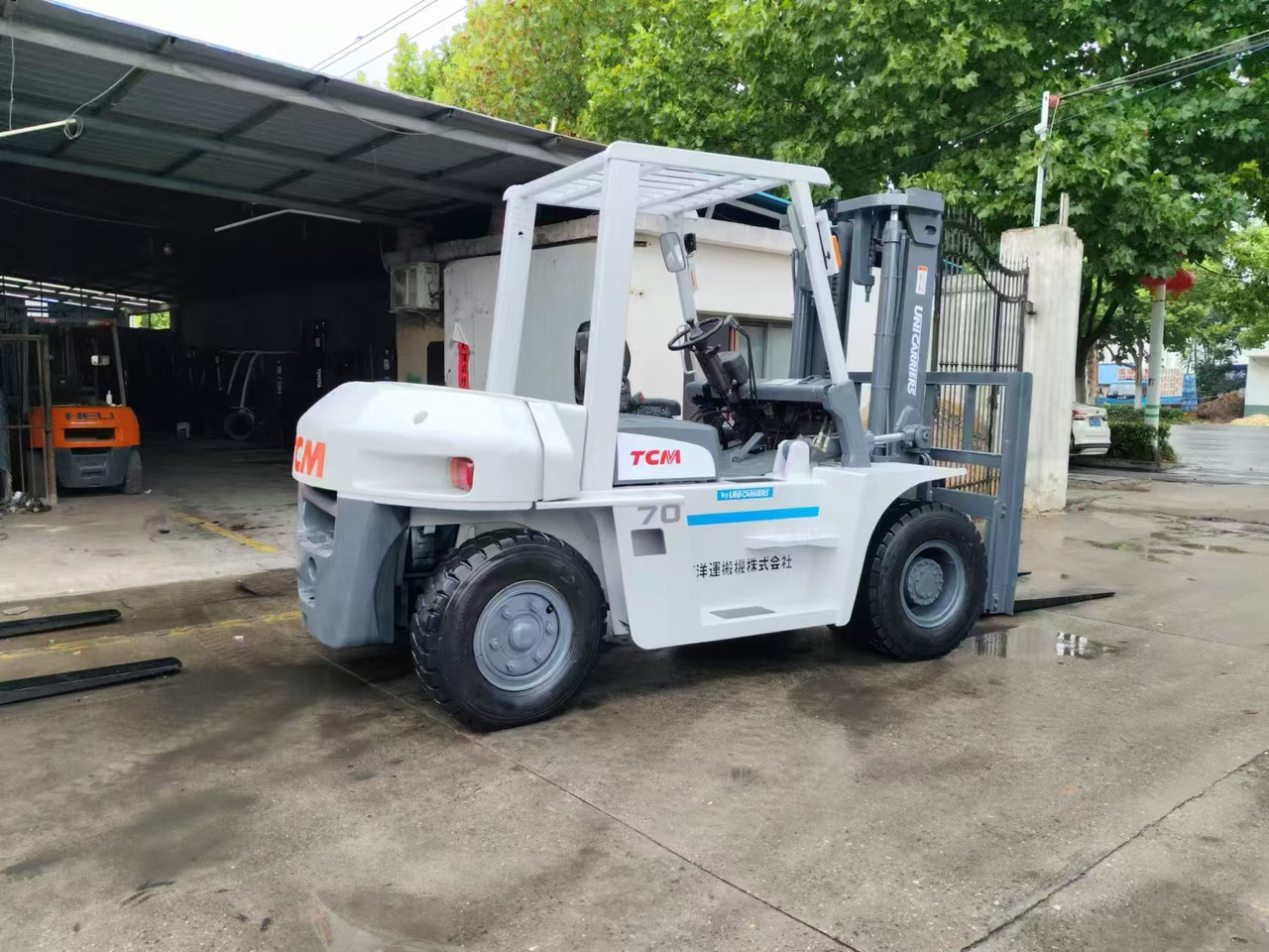TCM FD70 japan brand 7 ton forklift used Customizable mast clamp side shift - Дизельный погрузчик: фото 4 TCM FD70 japan brand 7 ton forklift used Customizable mast clamp side shift - Дизельный погрузчик: фото 4