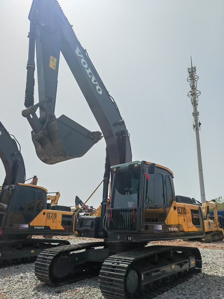 VOLVO EC210 used excavator - Гусеничный экскаватор: фото 2 VOLVO EC210 used excavator - Гусеничный экскаватор: фото 2