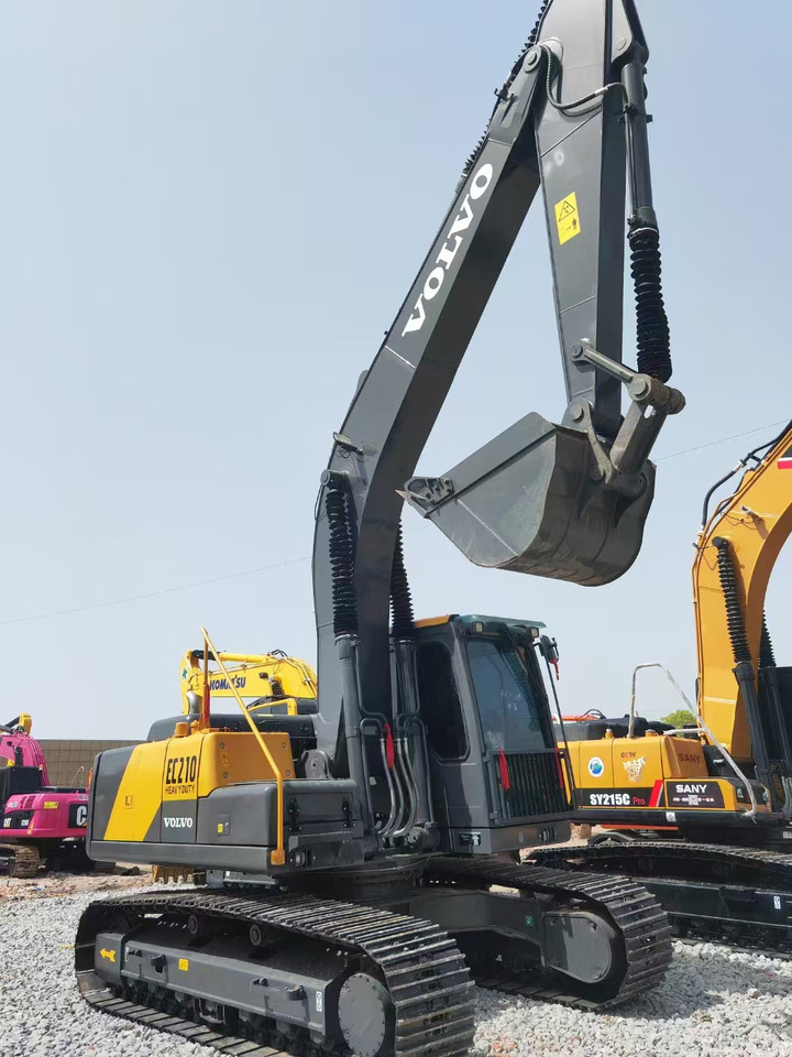 VOLVO EC210 used excavator - Гусеничный экскаватор: фото 1 VOLVO EC210 used excavator - Гусеничный экскаватор: фото 1
