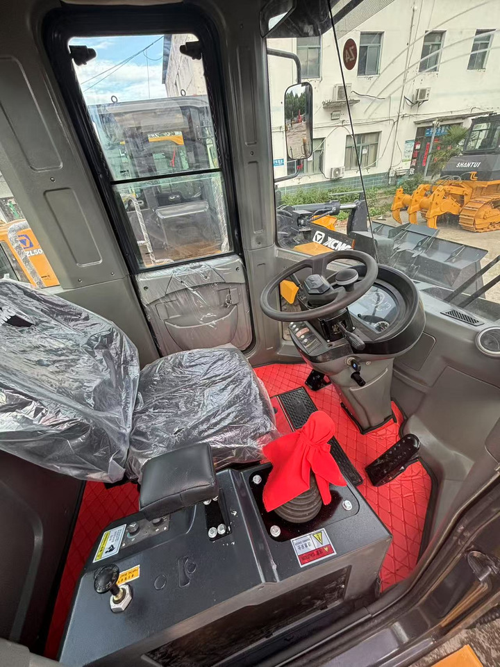 XCMG ZL50GN low hour front loader for sale - Колёсный погрузчик: фото 4 XCMG ZL50GN low hour front loader for sale - Колёсный погрузчик: фото 4