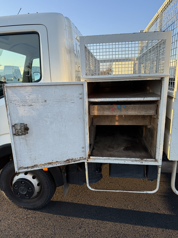 NISSAN CABSTAR 35.11 - Малотоннажный самосвал: фото 5 NISSAN CABSTAR 35.11 - Малотоннажный самосвал: фото 5