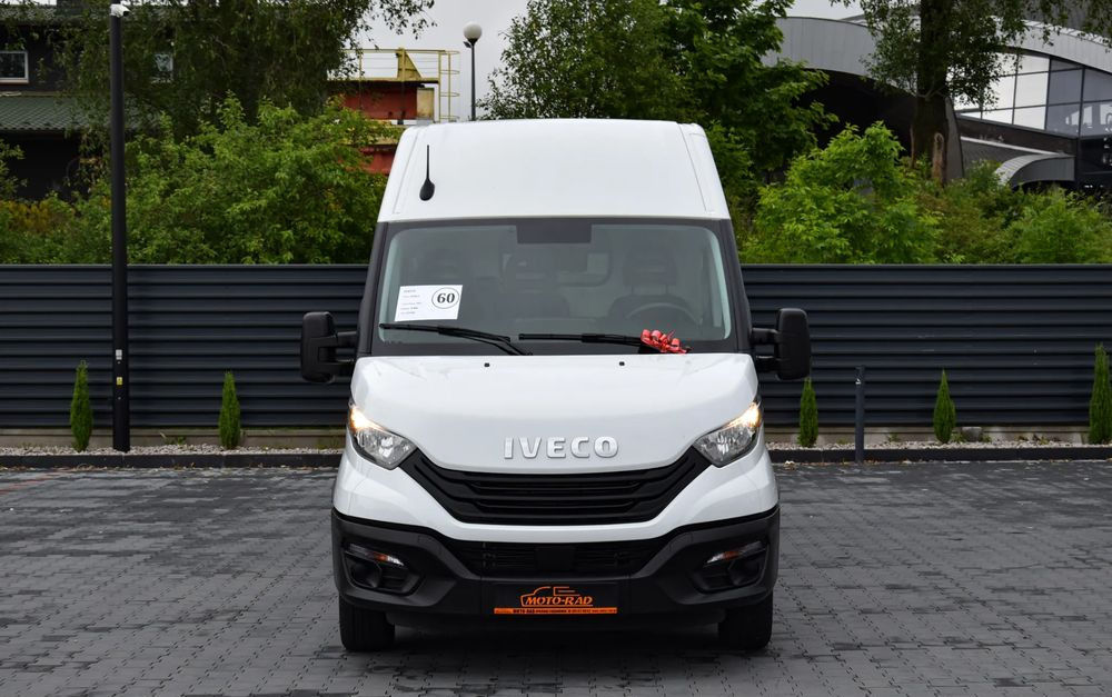 Iveco DAILY MAXI 35S16 / 2.3 - 160 KM / AUTOMAT HI-MATIC / NOWY MODEL / 3 OSOBY / DOSTAWCZE / BLASZAK / KLIMA / CZUJNIKI COFANIA / NISKI PRZEBIEG / 2022 / SERWISOWANY / Z NIEMIEC - Цельнометаллический фургон: фото 2 Iveco DAILY MAXI 35S16 / 2.3 - 160 KM / AUTOMAT HI-MATIC / NOWY MODEL / 3 OSOBY / DOSTAWCZE / BLASZAK / KLIMA / CZUJNIKI COFANIA / NISKI PRZEBIEG / 2022 / SERWISOWANY / Z NIEMIEC - Цельнометаллический фургон: фото 2