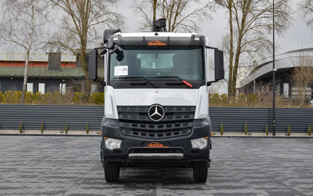 Mercedes-Benz AROCS 2636 / 6x4 / HIAB X-HIPRO 192 E-3 / WYSUW x3 / ROTATOR / STEROWANIE RADIOWE / UDT / PODPORY HYDRAULICZNE / AUTOMAT / KAMERA COFANIA / NISKI PRZEBIEG / SPROWADZONY - Грузовик бортовой/ Платформа, Автоманипулятор: фото 2 Mercedes-Benz AROCS 2636 / 6x4 / HIAB X-HIPRO 192 E-3 / WYSUW x3 / ROTATOR / STEROWANIE RADIOWE / UDT / PODPORY HYDRAULICZNE / AUTOMAT / KAMERA COFANIA / NISKI PRZEBIEG / SPROWADZONY - Грузовик бортовой/ Платформа, Автоманипулятор: фото 2