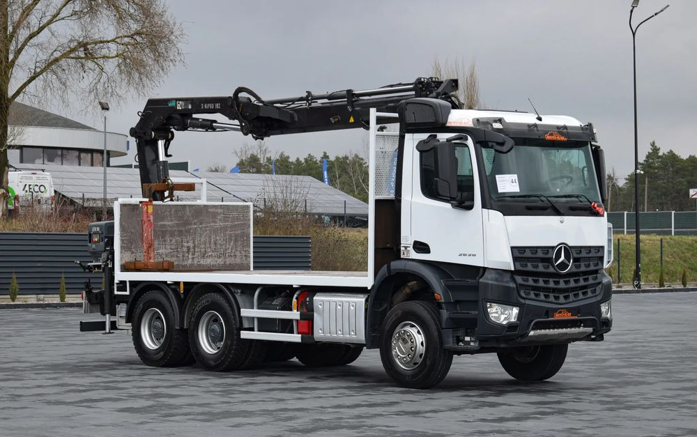Mercedes-Benz AROCS 2636 / 6x4 / HIAB X-HIPRO 192 E-3 / WYSUW x3 / ROTATOR / STEROWANIE RADIOWE / UDT / PODPORY HYDRAULICZNE / AUTOMAT / KAMERA COFANIA / NISKI PRZEBIEG / SPROWADZONY - Грузовик бортовой/ Платформа, Автоманипулятор: фото 3 Mercedes-Benz AROCS 2636 / 6x4 / HIAB X-HIPRO 192 E-3 / WYSUW x3 / ROTATOR / STEROWANIE RADIOWE / UDT / PODPORY HYDRAULICZNE / AUTOMAT / KAMERA COFANIA / NISKI PRZEBIEG / SPROWADZONY - Грузовик бортовой/ Платформа, Автоманипулятор: фото 3