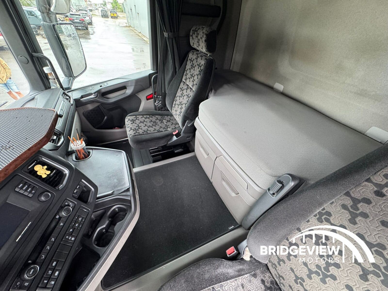 Тягач Scania R 450: фото 13 Тягач Scania R 450: фото 13