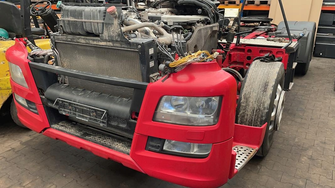 KOMPLETNY ZDERZAK MAN TGS EURO 6 , XENON - Бампер для Грузовиков: фото 1 KOMPLETNY ZDERZAK MAN TGS EURO 6 , XENON - Бампер для Грузовиков: фото 1