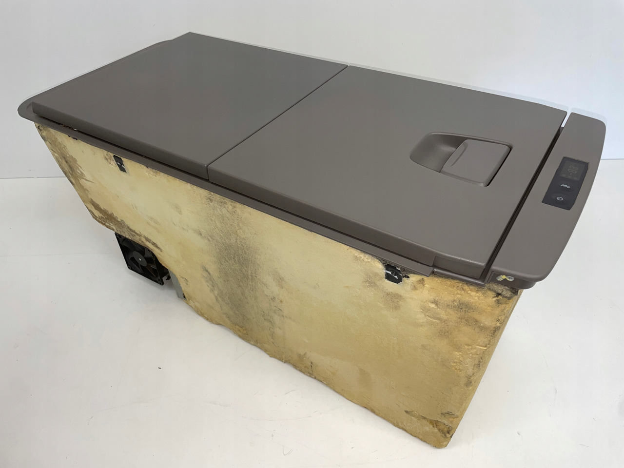 LODÓWKA CHŁODZIARKA SCANIA S 2706575 40 LITRÓW - Кабина и интерьер для Грузовиков: фото 2 LODÓWKA CHŁODZIARKA SCANIA S 2706575 40 LITRÓW - Кабина и интерьер для Грузовиков: фото 2