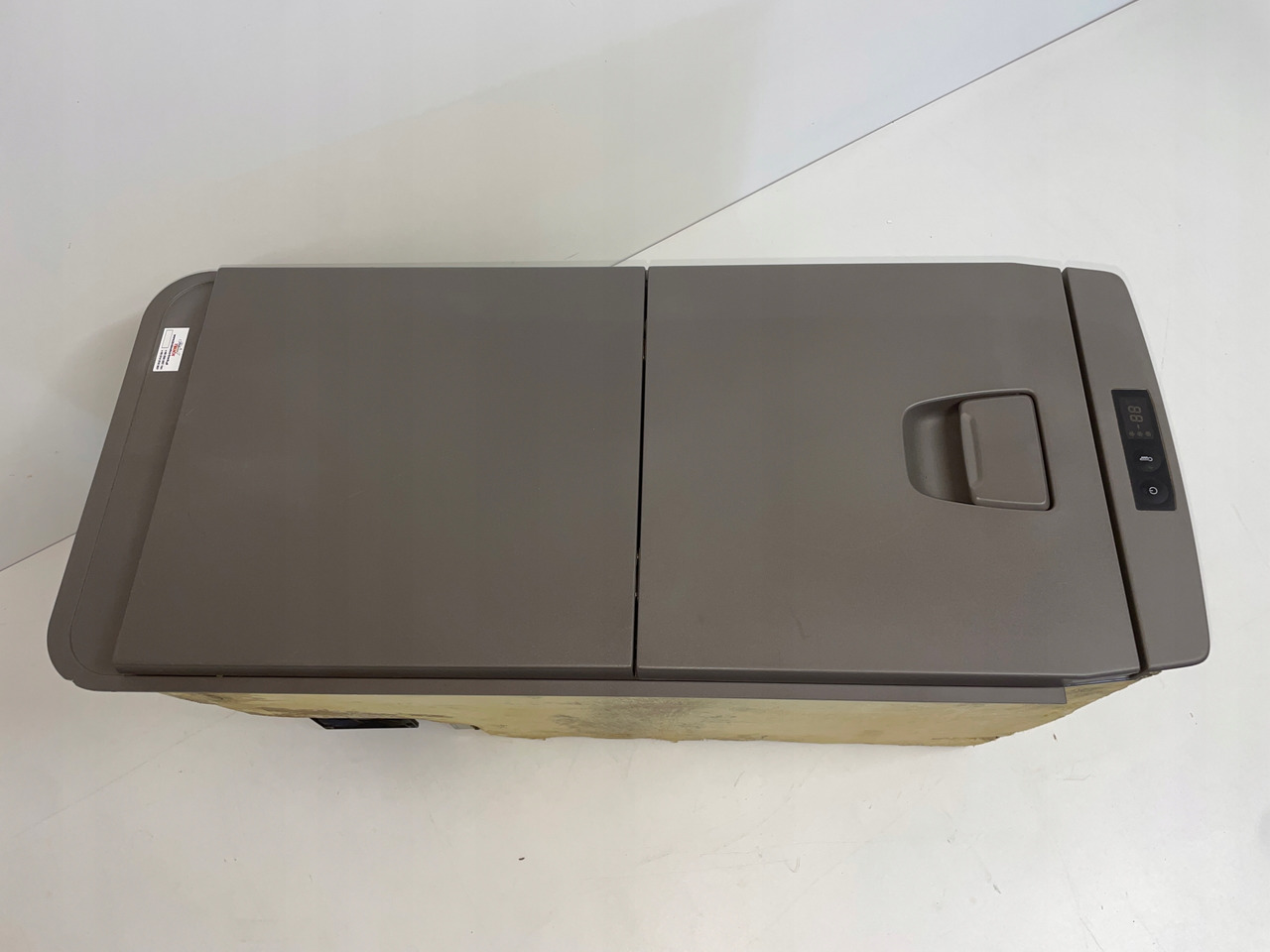 LODÓWKA CHŁODZIARKA SCANIA S 2706575 40 LITRÓW - Кабина и интерьер для Грузовиков: фото 1 LODÓWKA CHŁODZIARKA SCANIA S 2706575 40 LITRÓW - Кабина и интерьер для Грузовиков: фото 1