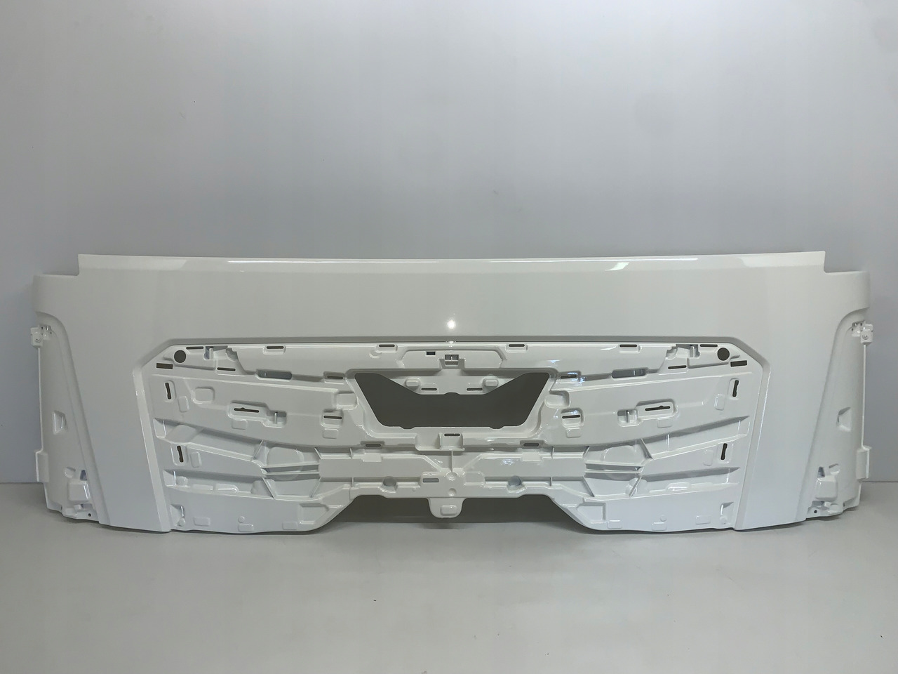 MASKA ATRAPA MAN TGL TGM TG3 TGS NOWY MODEL 2021 RAL 9010 - Капот для Грузовиков: фото 1 MASKA ATRAPA MAN TGL TGM TG3 TGS NOWY MODEL 2021 RAL 9010 - Капот для Грузовиков: фото 1