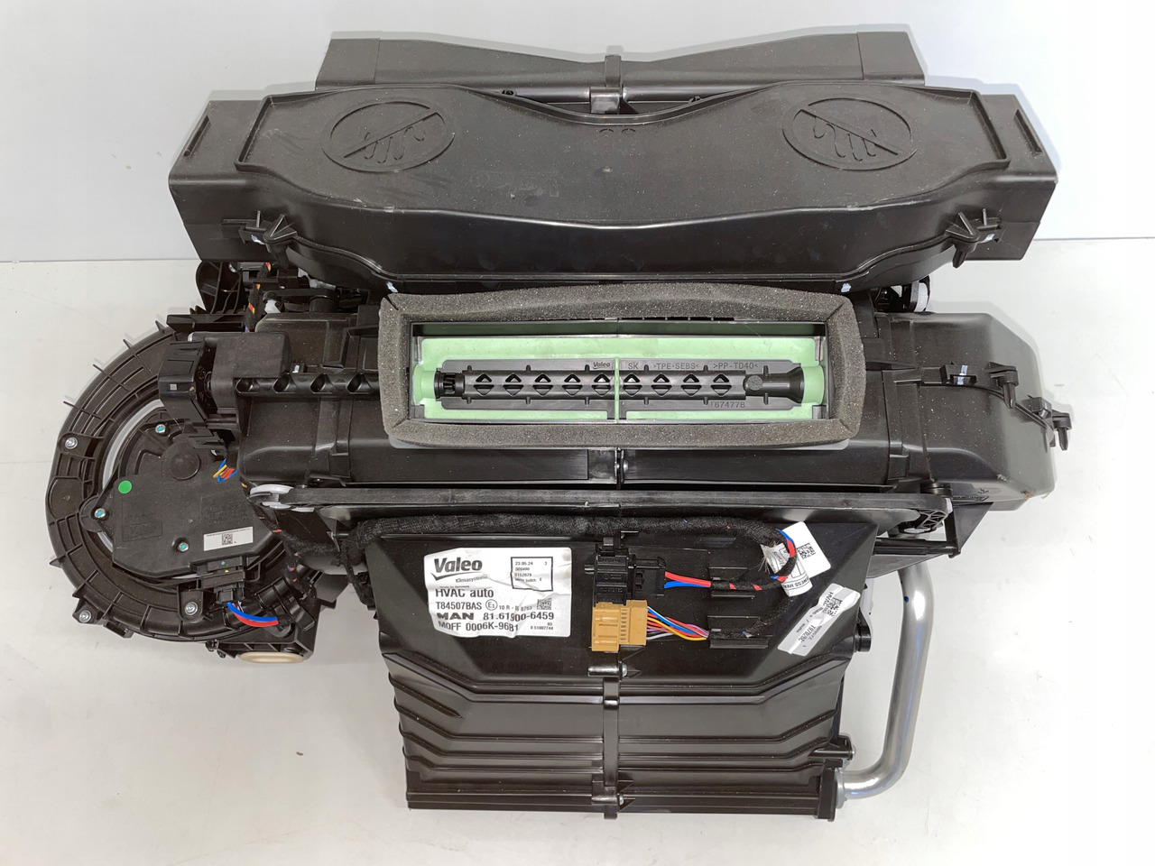 NAGRZEWNICA MAN TG3 TGX 3 TGX-3 81619006459 - Вентилятор печки для Грузовиков: фото 2 NAGRZEWNICA MAN TG3 TGX 3 TGX-3 81619006459 - Вентилятор печки для Грузовиков: фото 2