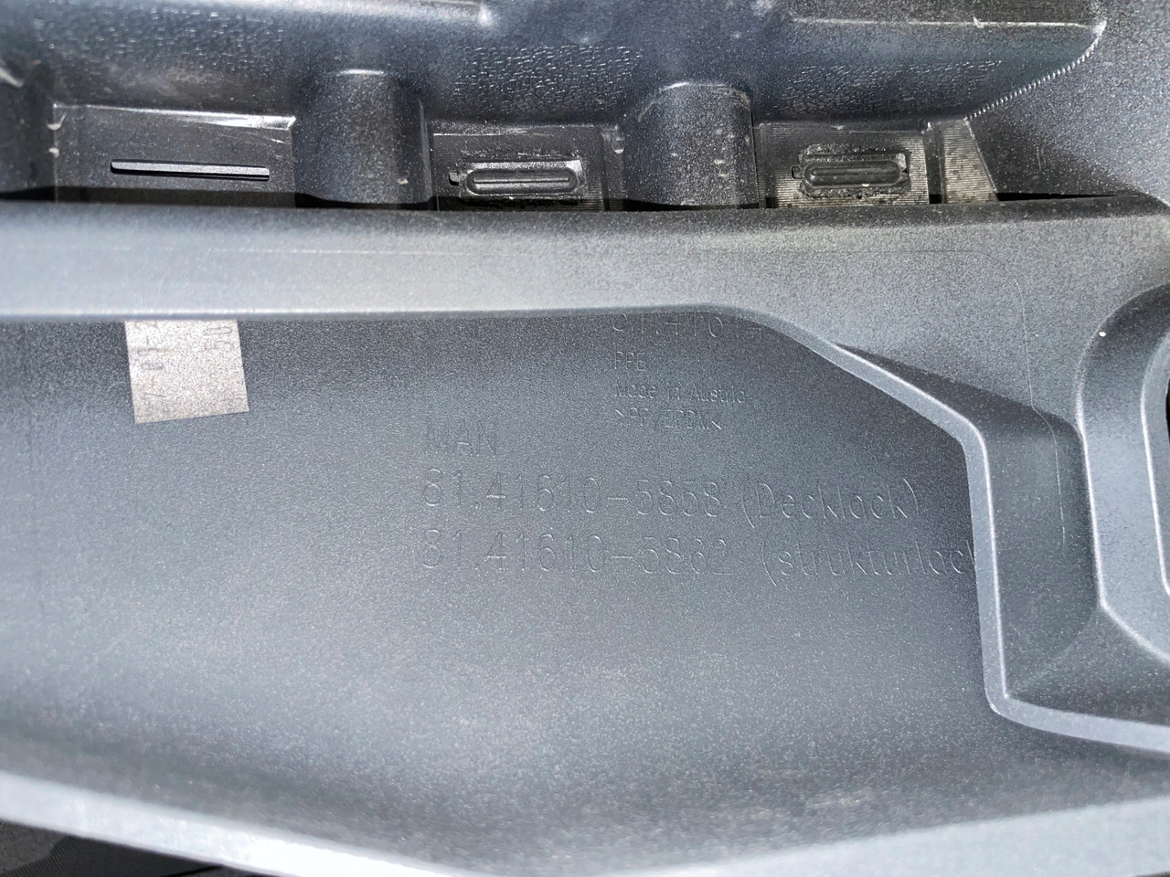 PRAWA NAKŁADKA OSŁONA ZDERZAKA ZDERZAK MAN TGS TG3 - Бампер для Грузовиков: фото 3 PRAWA NAKŁADKA OSŁONA ZDERZAKA ZDERZAK MAN TGS TG3 - Бампер для Грузовиков: фото 3