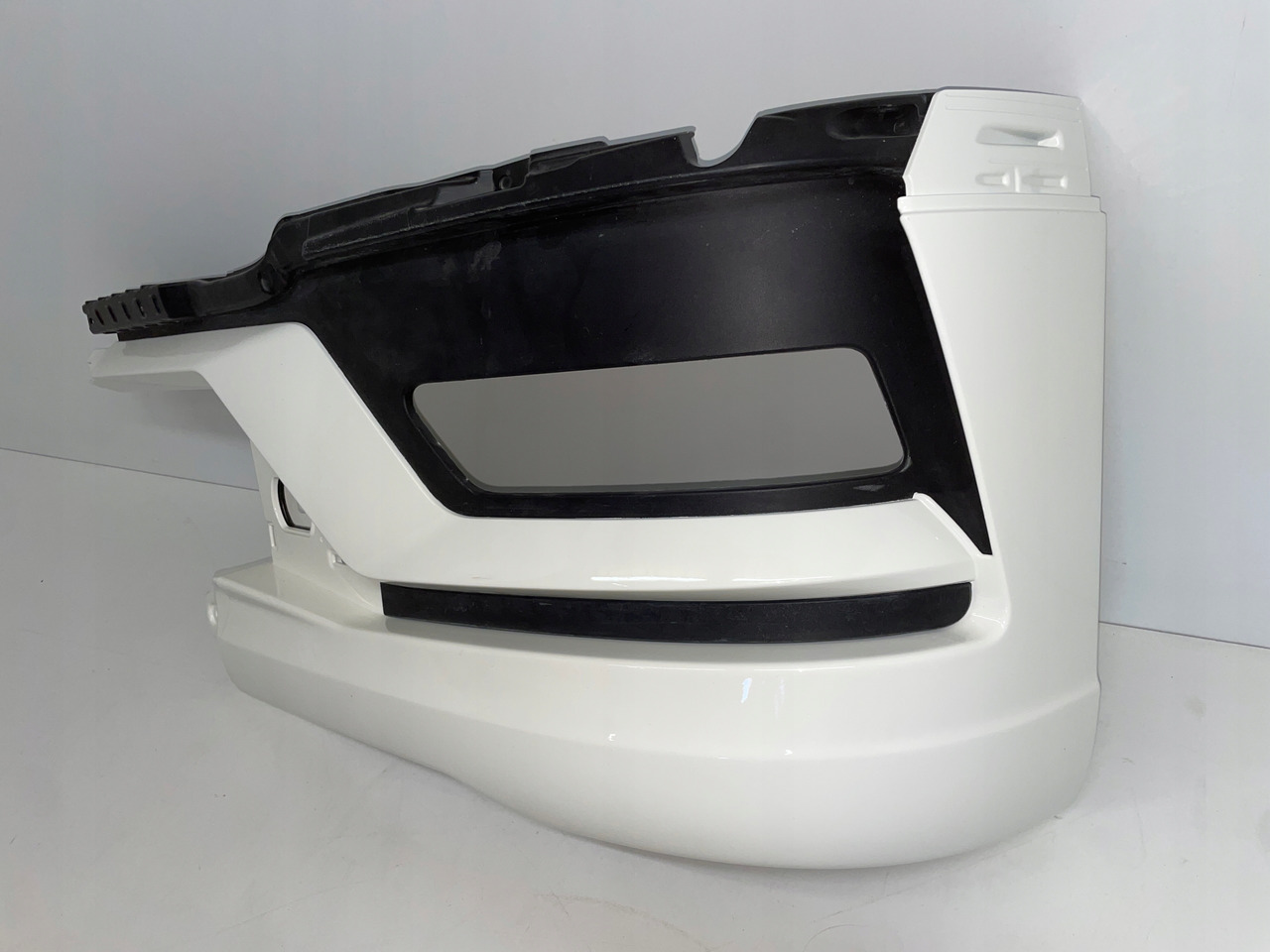 PRAWA OSŁONA NA HALOGEN ZDERZAK MAN TG3 TGX 3 81416142276 - Бампер для Грузовиков: фото 2 PRAWA OSŁONA NA HALOGEN ZDERZAK MAN TG3 TGX 3 81416142276 - Бампер для Грузовиков: фото 2