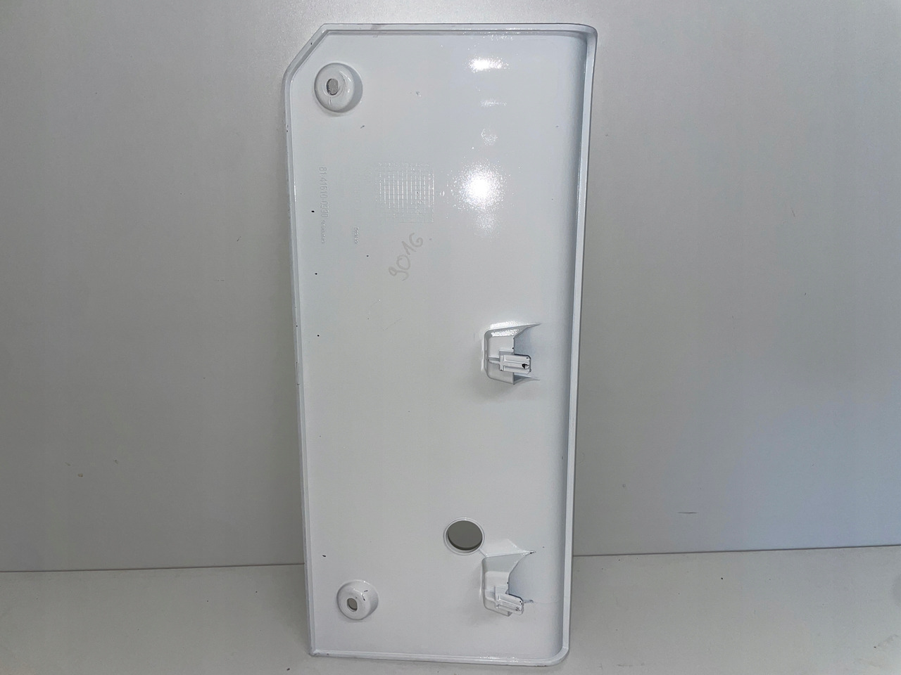 PRAWE ZAKOŃCZENIE ZDERZAKA MAN TGX TG3 MASKOWNICA 81416100988 - Бампер для Грузовиков: фото 2 PRAWE ZAKOŃCZENIE ZDERZAKA MAN TGX TG3 MASKOWNICA 81416100988 - Бампер для Грузовиков: фото 2