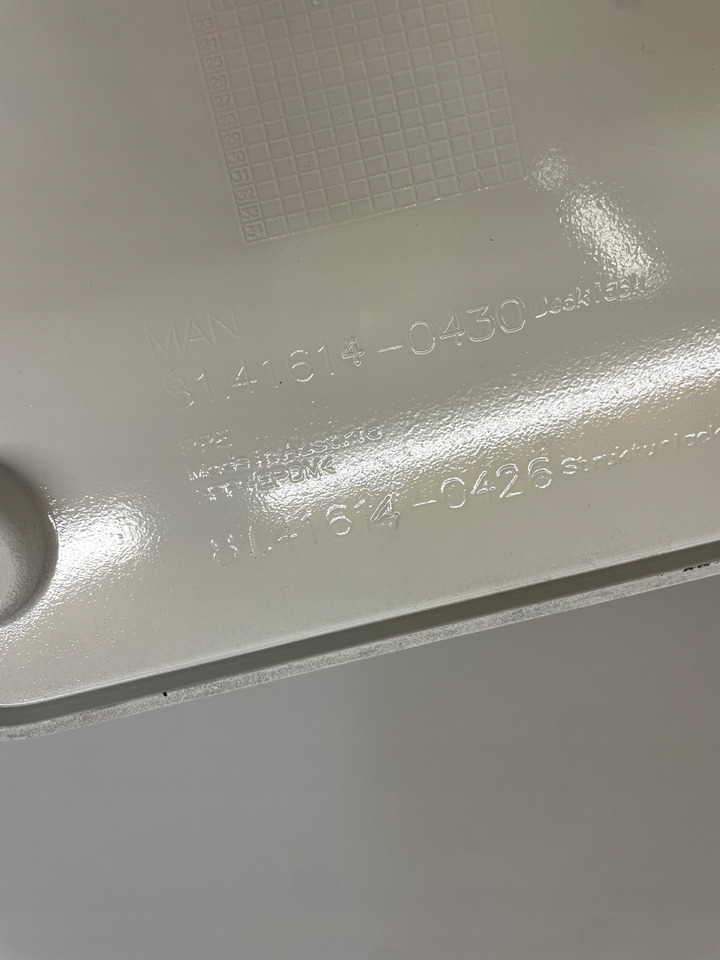 PRAWE ZAKOŃCZENIE ZDERZAKA MAN TGX TG3 MASKOWNICA 81416140430 - Бампер для Грузовиков: фото 3 PRAWE ZAKOŃCZENIE ZDERZAKA MAN TGX TG3 MASKOWNICA 81416140430 - Бампер для Грузовиков: фото 3