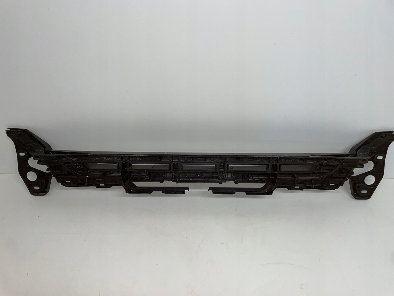 ŚRODEK ZDERZAKA BUDOWLANY MAN TGS TGS3 TG3 81416105799 GRILL - Бампер для Грузовиков: фото 4 ŚRODEK ZDERZAKA BUDOWLANY MAN TGS TGS3 TG3 81416105799 GRILL - Бампер для Грузовиков: фото 4