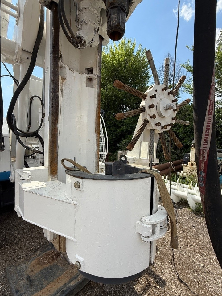 Soilmec R 210  - Сваебойная установка: фото 3 Soilmec R 210  - Сваебойная установка: фото 3