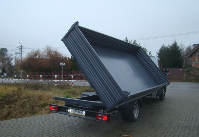 Iveco DAILY 50 C 17 3.0TDI WYWROTKA 4.70M 3.5T KLIMATRONIK - Малотоннажный самосвал: фото 4 Iveco DAILY 50 C 17 3.0TDI WYWROTKA 4.70M 3.5T KLIMATRONIK - Малотоннажный самосвал: фото 4