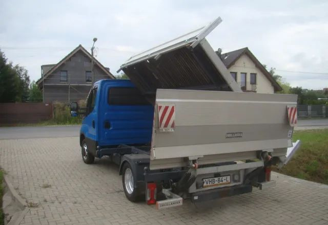 Iveco DAILY 50 C 17 3.0TDI WYWROTKA WINDA MECHANICZNA PRZYSTAWKA DO HYDRAULIKI - Малотоннажный самосвал: фото 5 Iveco DAILY 50 C 17 3.0TDI WYWROTKA WINDA MECHANICZNA PRZYSTAWKA DO HYDRAULIKI - Малотоннажный самосвал: фото 5