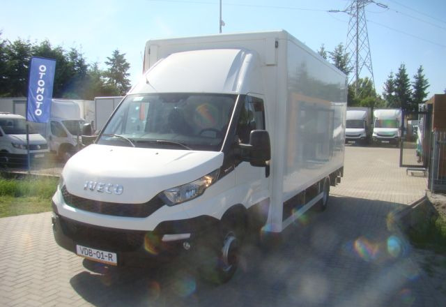 Iveco DAILY 70 C 18 3.0TDI 5.45M WINDA 1000KG - Грузовик с закрытым кузовом: фото 1 Iveco DAILY 70 C 18 3.0TDI 5.45M WINDA 1000KG - Грузовик с закрытым кузовом: фото 1