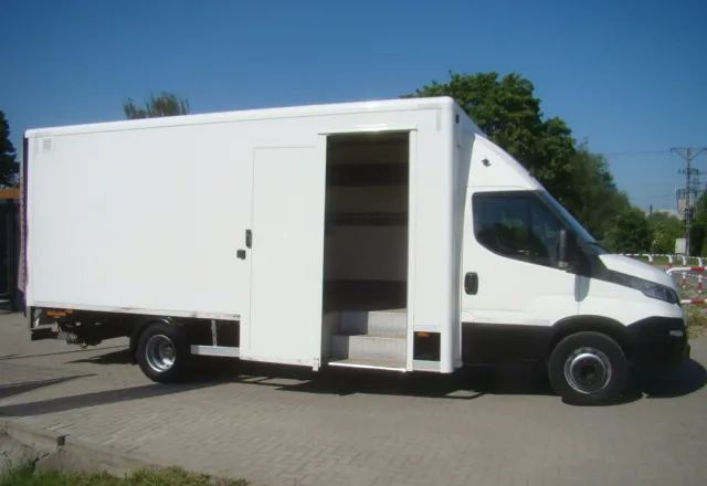 Iveco DAILY 70 C 18 3.0TDI 5.45M WINDA 1000KG - Фургон с закрытым кузовом: фото 4 Iveco DAILY 70 C 18 3.0TDI 5.45M WINDA 1000KG - Фургон с закрытым кузовом: фото 4