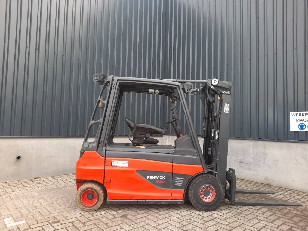 Linde E 30 L - Электропогрузчик: фото 3 Linde E 30 L - Электропогрузчик: фото 3