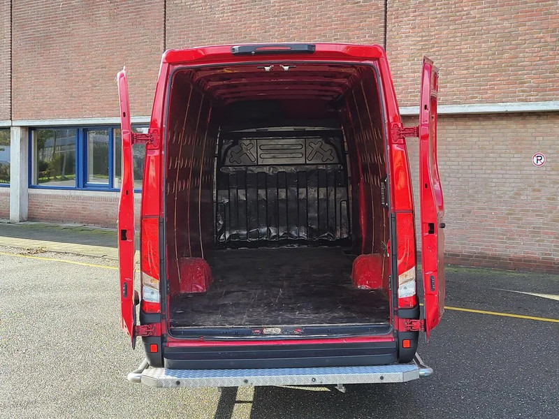 Iveco Daily 35S12 - Цельнометаллический фургон, Грузопассажирский фургон: фото 4 Iveco Daily 35S12 - Цельнометаллический фургон, Грузопассажирский фургон: фото 4