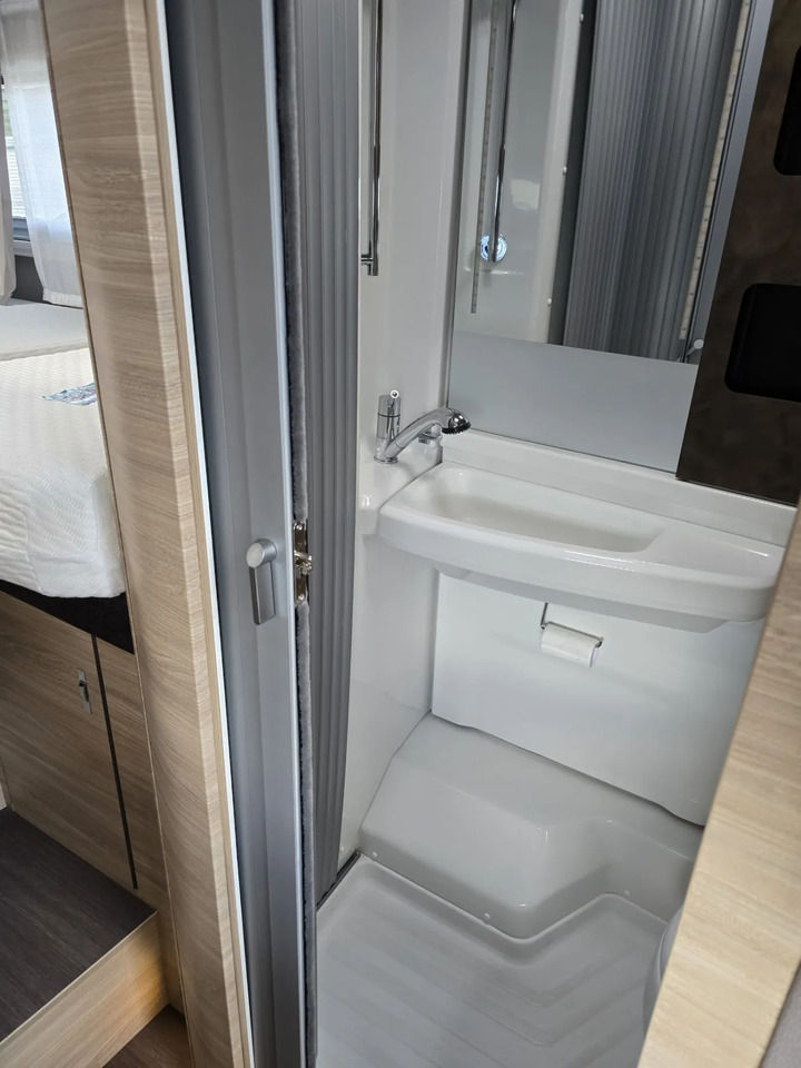 Полуинтегрированный автодом Knaus Van TI Plus 650 MEG Platinum Selection: фото 16