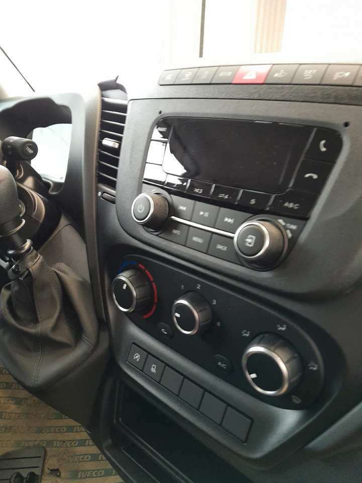 Iveco Daila 35 Daily C 18 H 3450 в лизинг Iveco Daila 35 Daily C 18 H 3450: фото 43 Iveco Daila 35 Daily C 18 H 3450 в лизинг Iveco Daila 35 Daily C 18 H 3450: фото 43