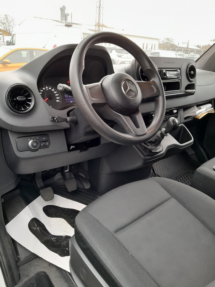 MERCEDES-BENZ Sprinter - Малотоннажный бортовой грузовик: фото 3 MERCEDES-BENZ Sprinter - Малотоннажный бортовой грузовик: фото 3