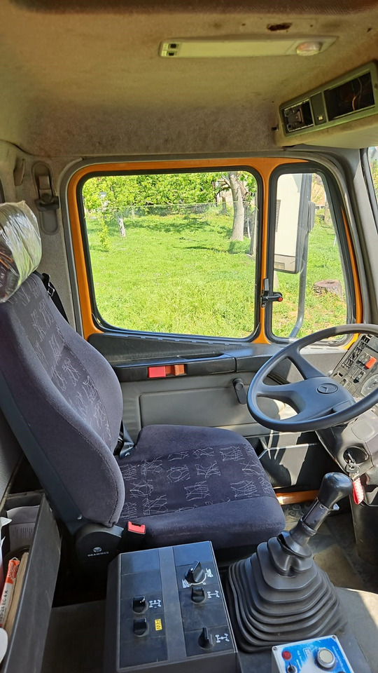 MERCEDES-BENZ 1824 ACTROS SK 4x4 - Самосвал: фото 5 MERCEDES-BENZ 1824 ACTROS SK 4x4 - Самосвал: фото 5