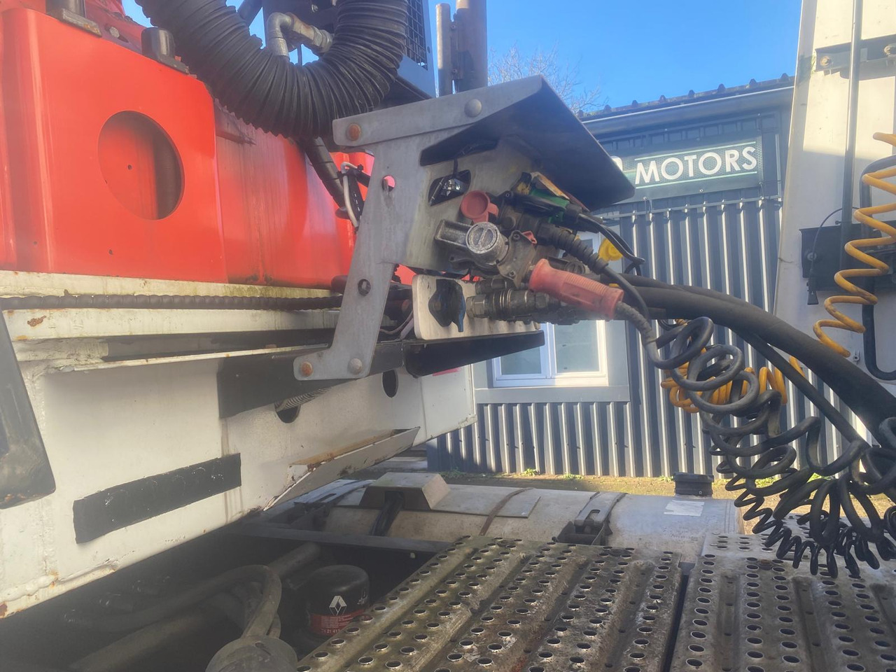 Самосвал RENAULT T460: фото 13 Самосвал RENAULT T460: фото 13