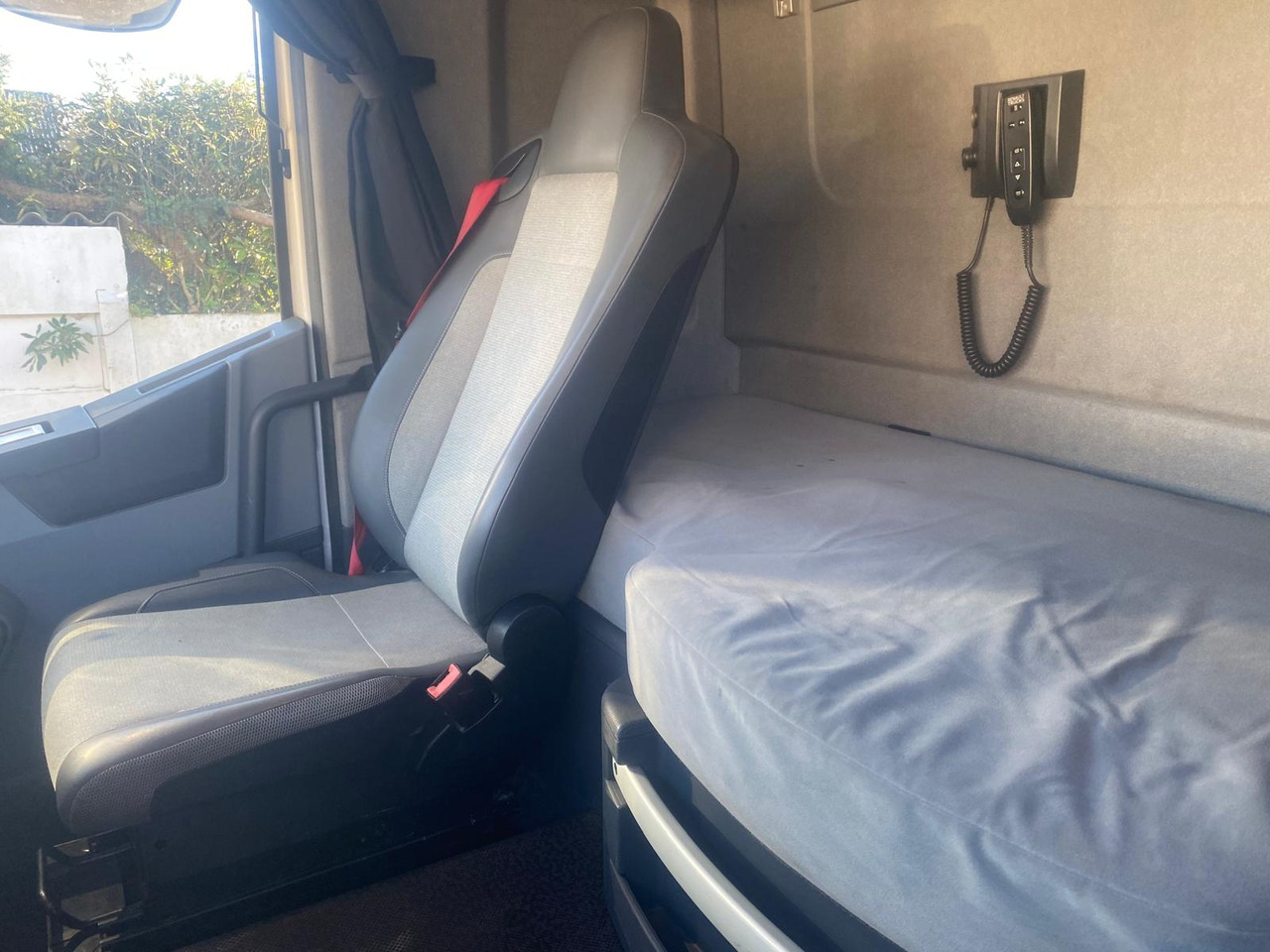 Самосвал RENAULT T460: фото 21 Самосвал RENAULT T460: фото 21