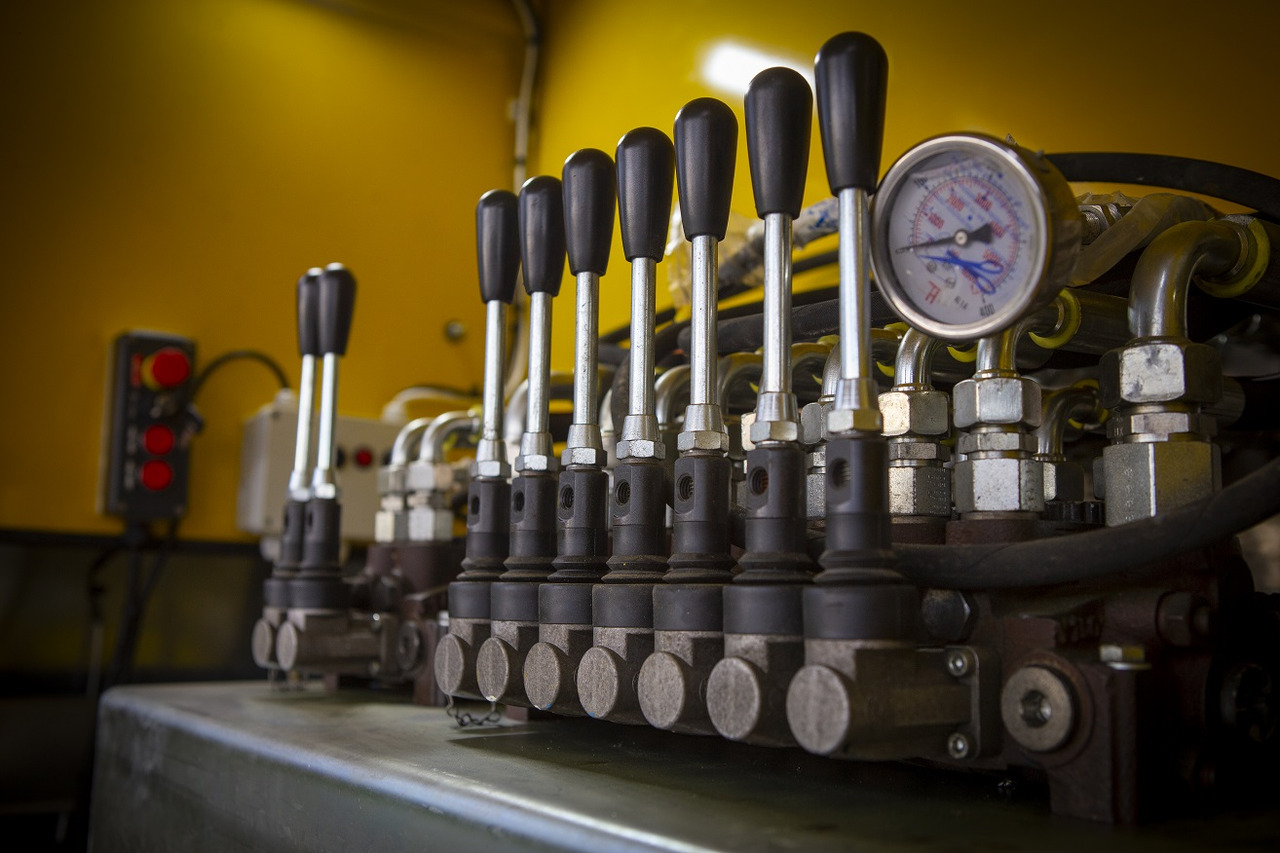 Эвакуатор, Автоманипулятор VOLVO FH500: фото 10