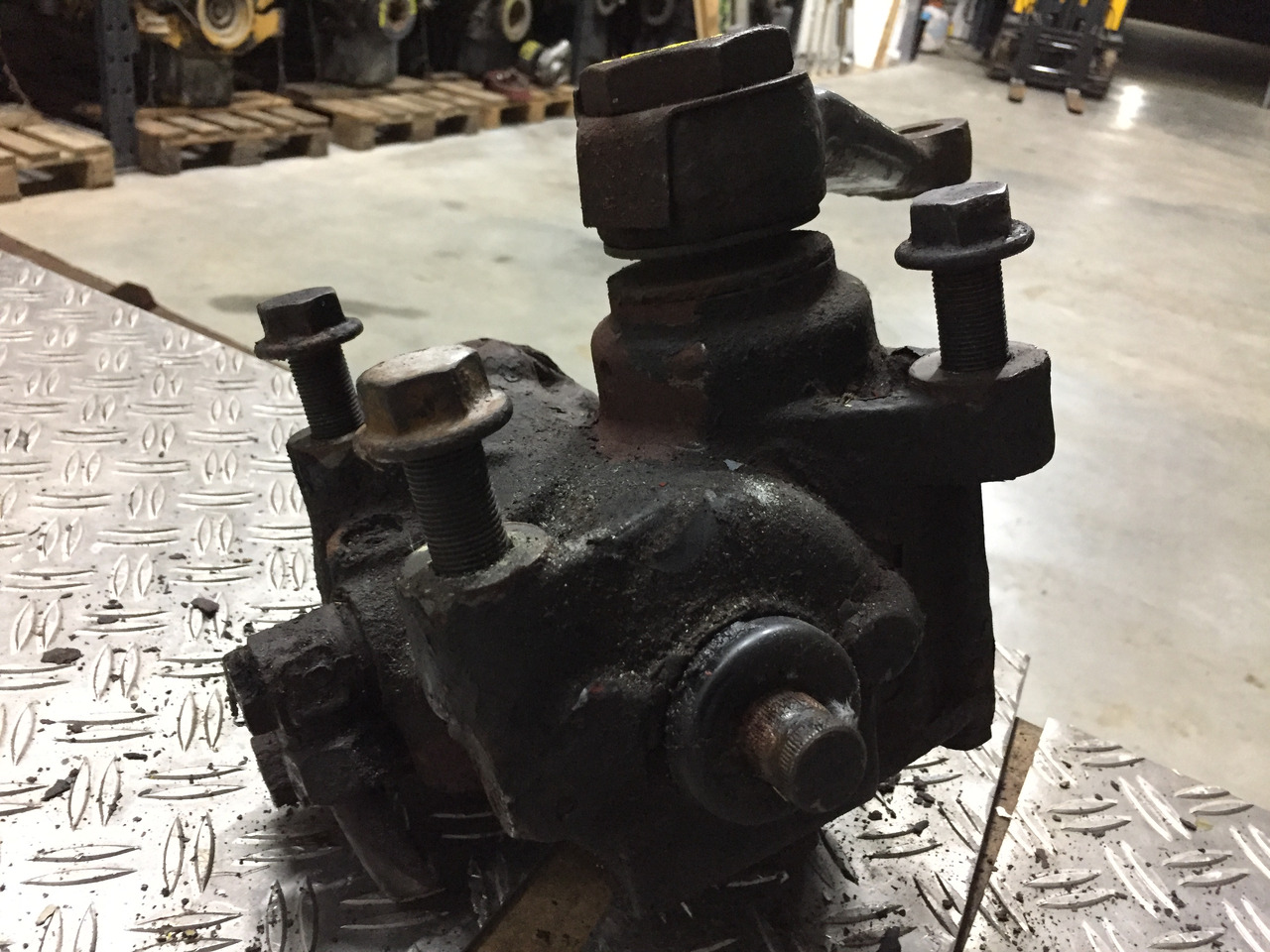 Рулевой механизм для Грузовиков Gebrauchtes Lenkgetriebe MAN, 8.136, Artikel - Nr.: 81.9999 - 9999: фото 6 Рулевой механизм для Грузовиков Gebrauchtes Lenkgetriebe MAN, 8.136, Artikel - Nr.: 81.9999 - 9999: фото 6