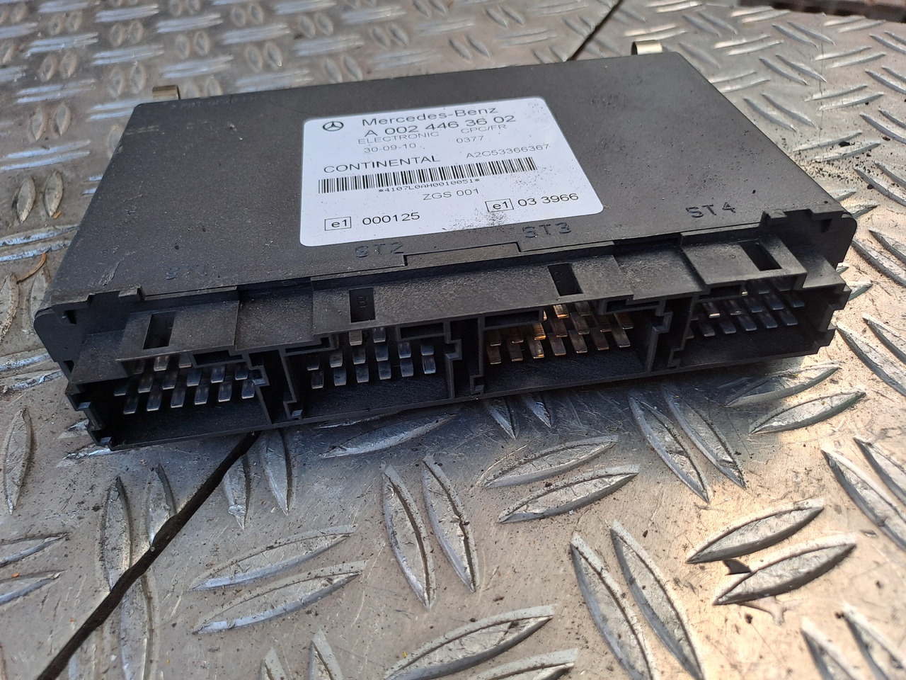 Gebrauchtes MB Atego 18.24 , Elektronik ENR Steuergerät, Artikel - Nr.: A 002 446 01 17 - Блок управления для Грузовиков: фото 1 Gebrauchtes MB Atego 18.24 , Elektronik ENR Steuergerät, Artikel - Nr.: A 002 446 01 17 - Блок управления для Грузовиков: фото 1