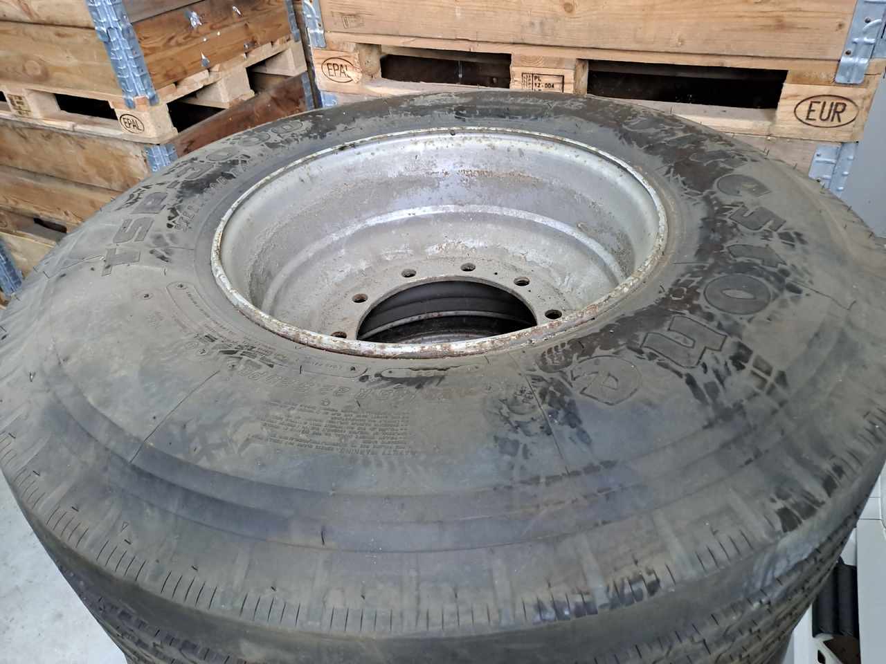 Neuwertige Lkw - Kompletträder / Reifen Firestone, Größe 425 / 65 R 22,5, Artikel - Nr. : 81.99999 - - Шина для Грузовиков: фото 1 Neuwertige Lkw - Kompletträder / Reifen Firestone, Größe 425 / 65 R 22,5, Artikel - Nr. : 81.99999 - - Шина для Грузовиков: фото 1