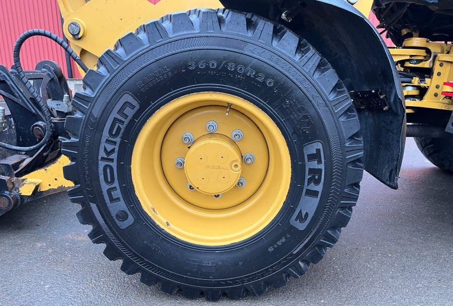 CATERPILLAR 908 M - Колёсный погрузчик: фото 5 CATERPILLAR 908 M - Колёсный погрузчик: фото 5