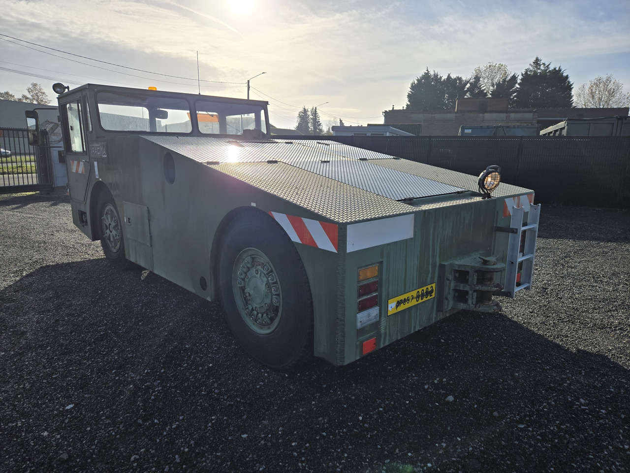 Tracma TD18000 - Аэродромный тягач: фото 3 Tracma TD18000 - Аэродромный тягач: фото 3