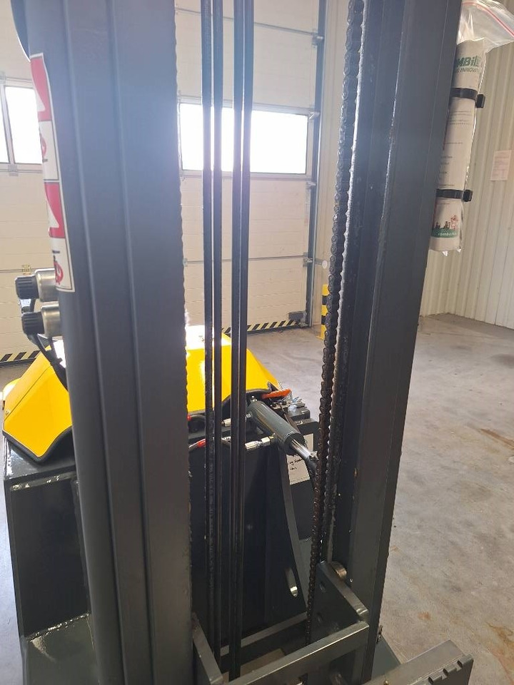 Электропогрузчик Combilift COMBI-CS: фото 9 Электропогрузчик Combilift COMBI-CS: фото 9