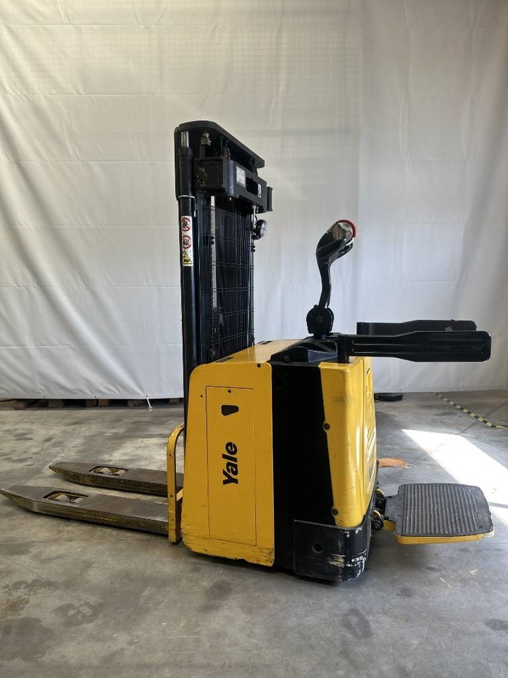 Yale ms15x - Штабелер: фото 1 Yale ms15x - Штабелер: фото 1